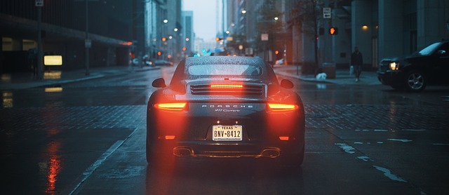 Porsche ve městě