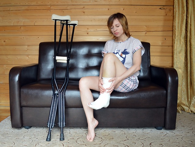 zlomená noha